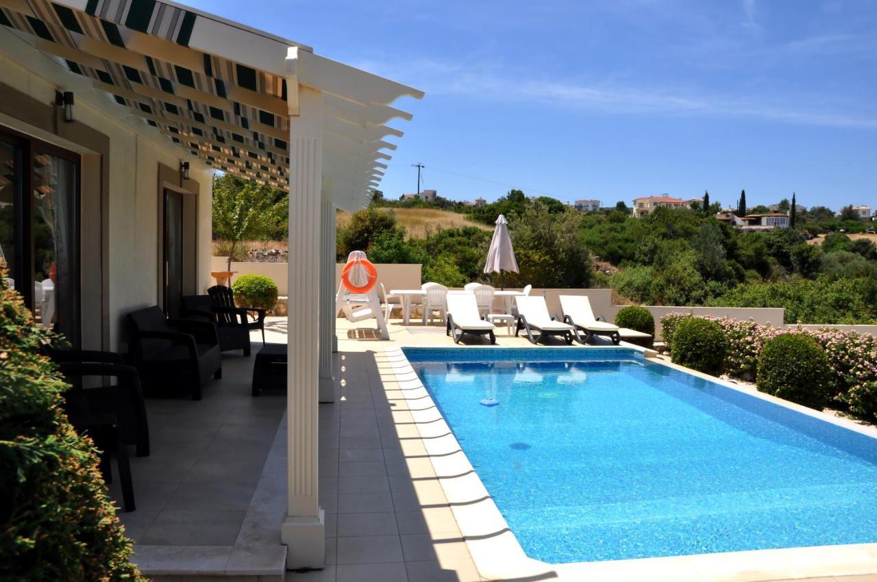 Villa Zefyros เนโอโชริโอ ภายนอก รูปภาพ
